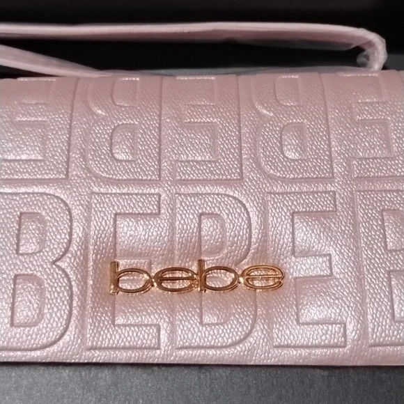 Bebe wallet and keychain set NWT - Picture 2 of 7